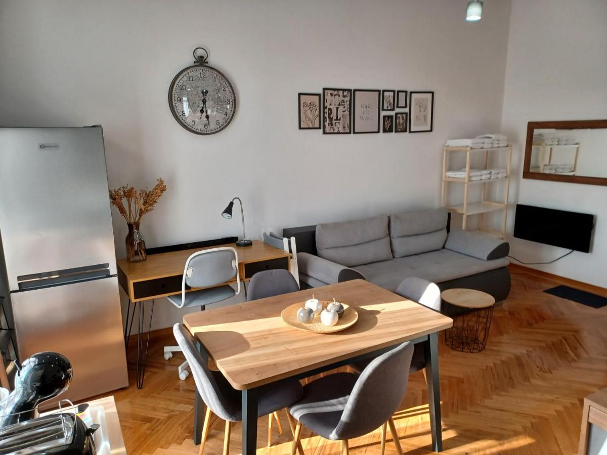 Apartment Hesperia ซาเกร็บ ภายนอก รูปภาพ
