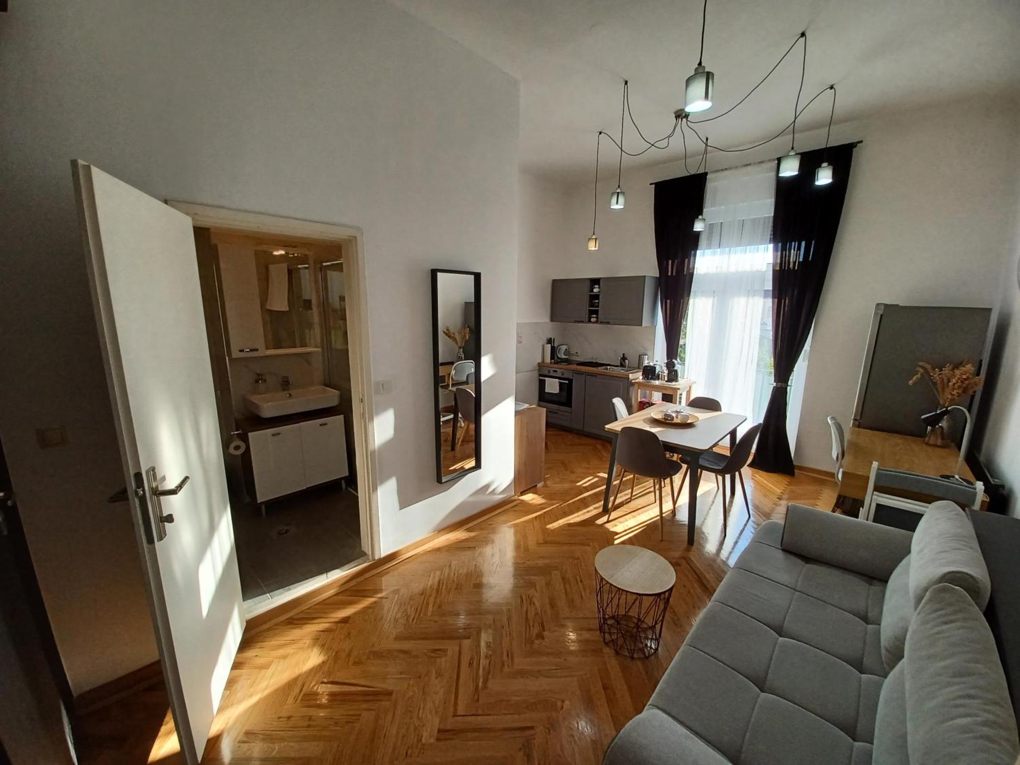 Apartment Hesperia ซาเกร็บ ภายนอก รูปภาพ